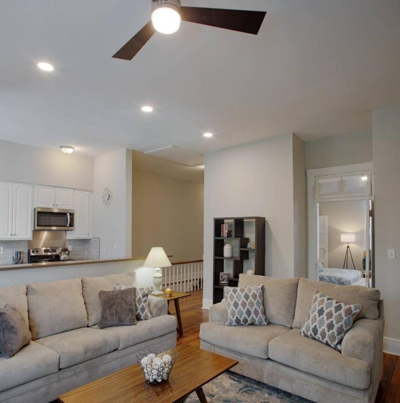 414B Waldburg St - 2 Bedroom Oasis Near Forsyth Park Саванна Экстерьер фото